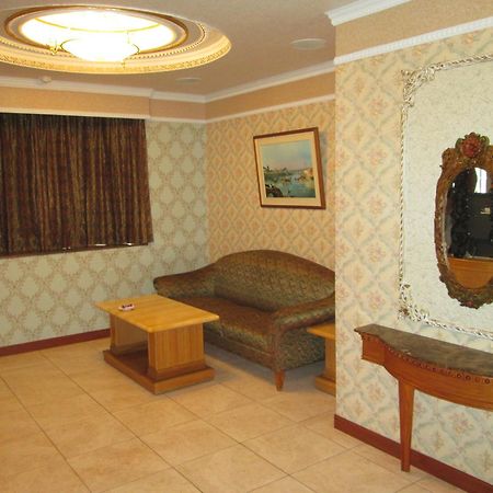 טאינאן Huangjia Motel מראה חיצוני תמונה