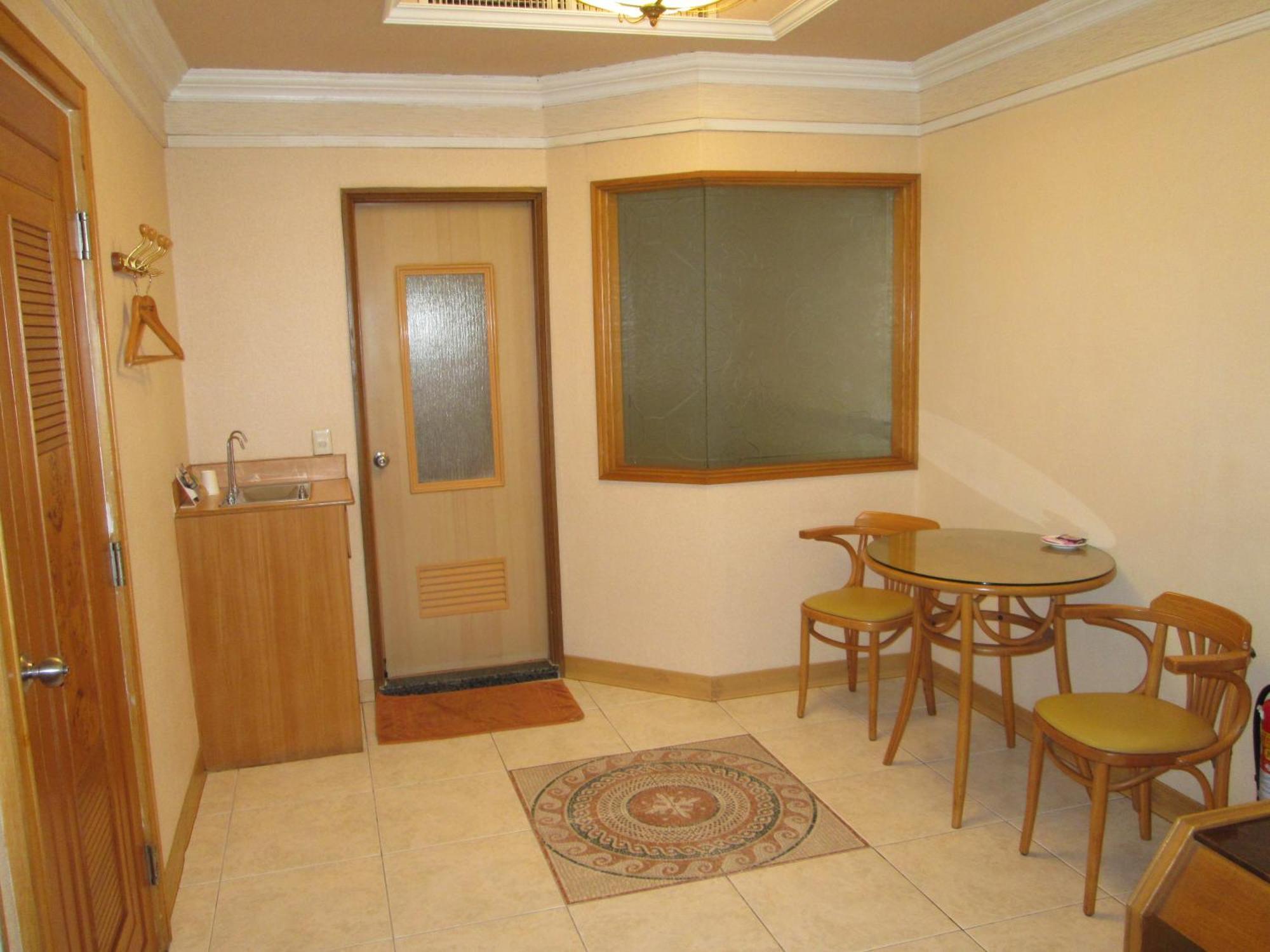 טאינאן Huangjia Motel מראה חיצוני תמונה
