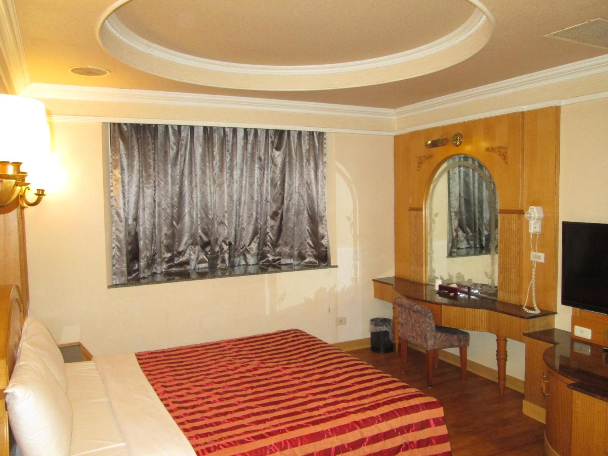 טאינאן Huangjia Motel מראה חיצוני תמונה