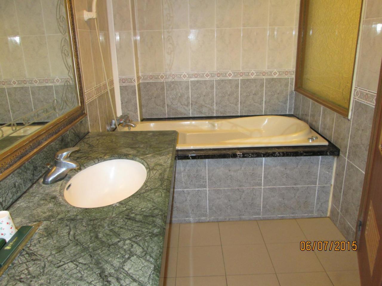 טאינאן Huangjia Motel מראה חיצוני תמונה