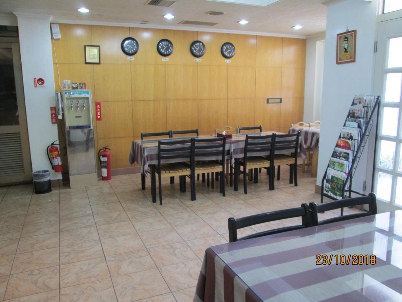 טאינאן Huangjia Motel מראה חיצוני תמונה